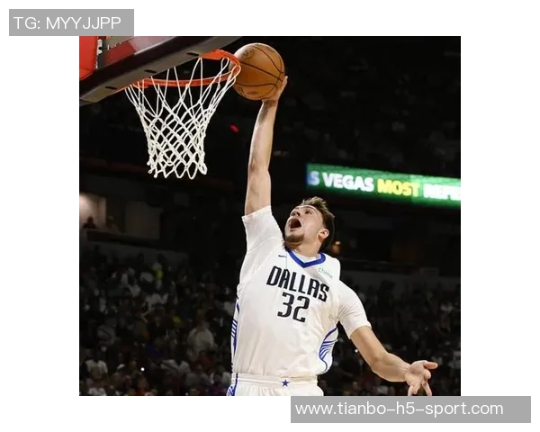 菜鸟弗拉格表现出色贡献21分8板5助科比桑德斯与理查德联手助力球队